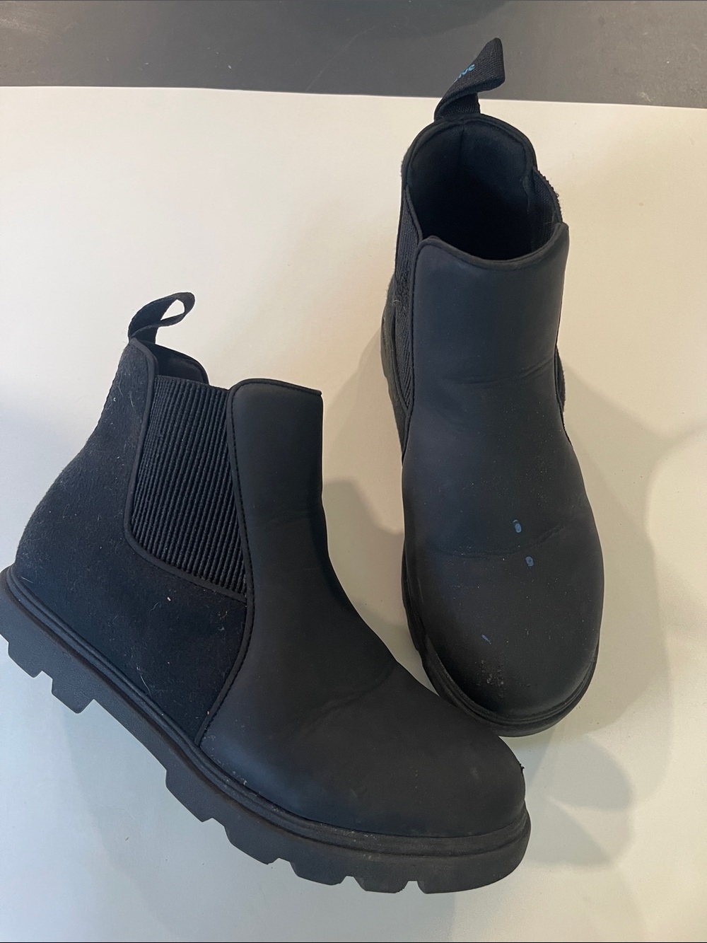 Kids Black Slip-On Nativbe Kensington waterproof boots size 5